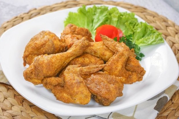 Ayam Goreng Mba Sus: Kebanggaan Kuliner Cilacap yang Tak Pernah Pudar